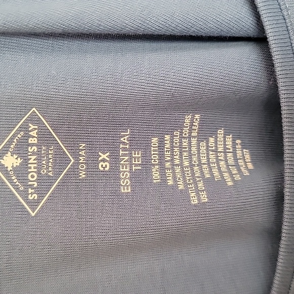 St John's Bay, light Blue tshirt, round neck, 3x, great condition - Picture 2 of 2